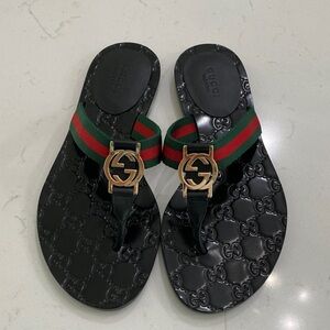Gucci Black Flip-Flops with Red and Green Accents